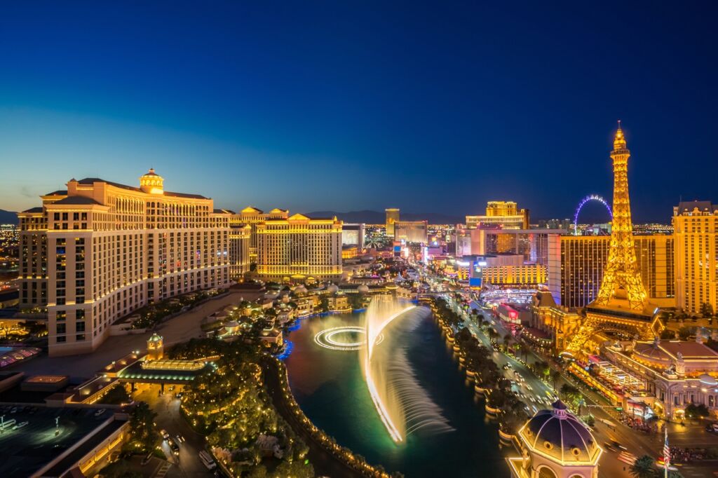 Las Vegas Bellagio Fountain at Night